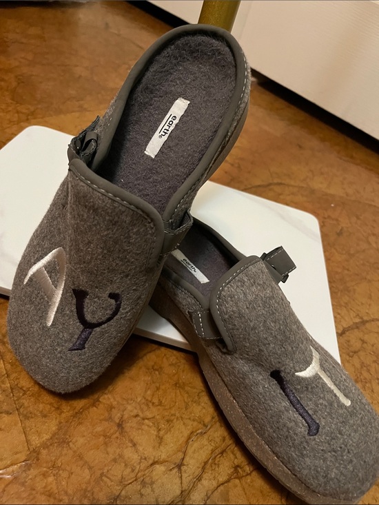 Earth Shoes - Earth Gray Felt Embroidered Mules NEW Sz 7.5 Womens